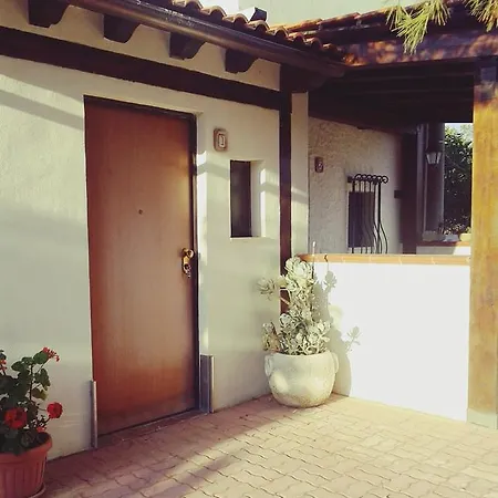 Il Giunco B&B 비에스테