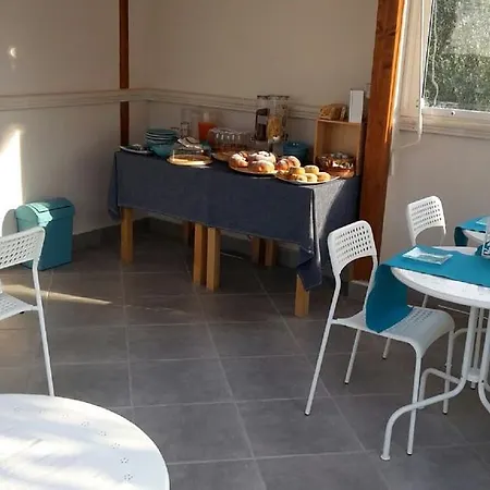 B&B Il Giunco 비에스테